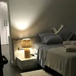 C'est La Vie! 4*