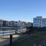 C'est La Vie!