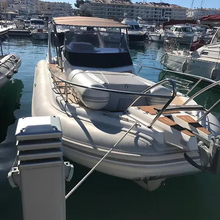C'est La Vie! L' Escala