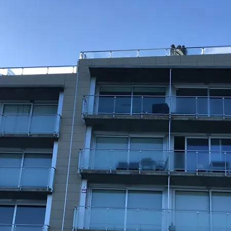 C'est La Vie! L' Escala