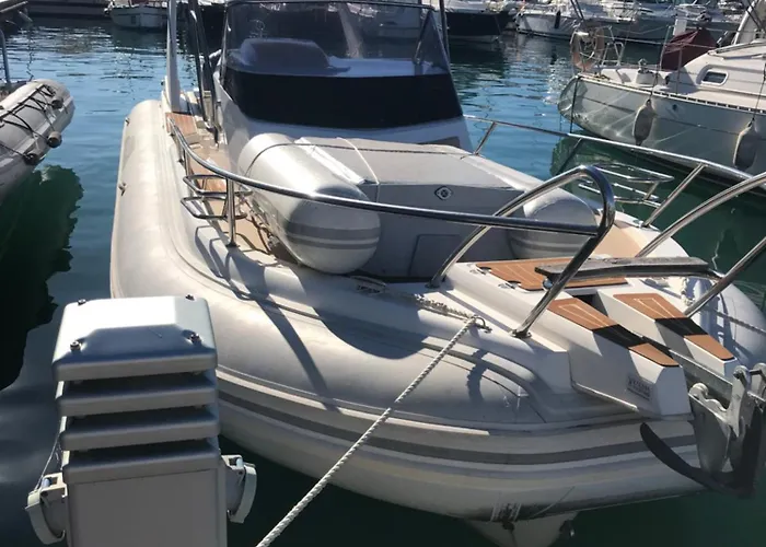C'est La Vie! L' Escala