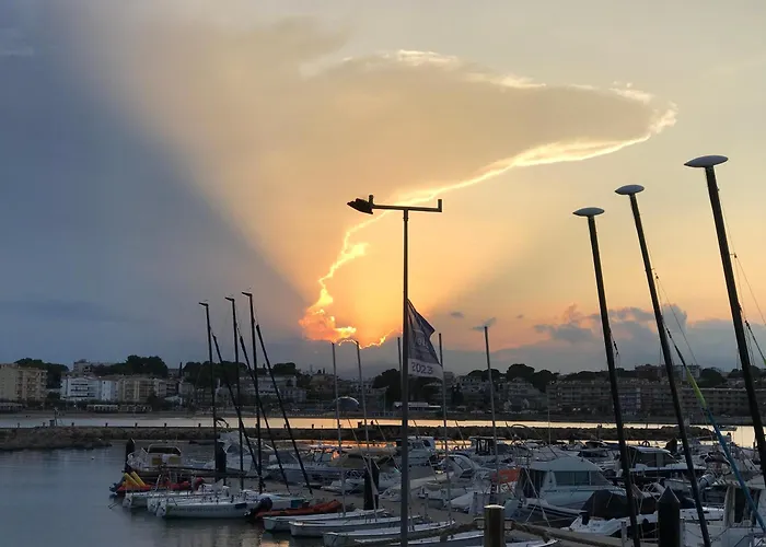 C'est La Vie! 4* L' Escala