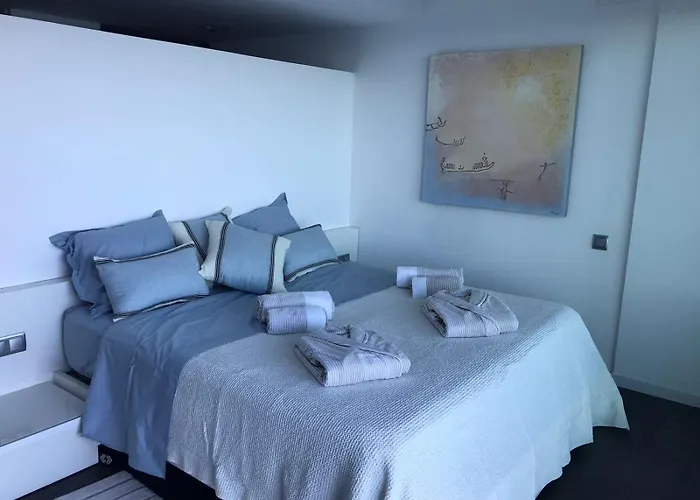 ベッド・アンド・ブレックファスト C'est La Vie! 4*